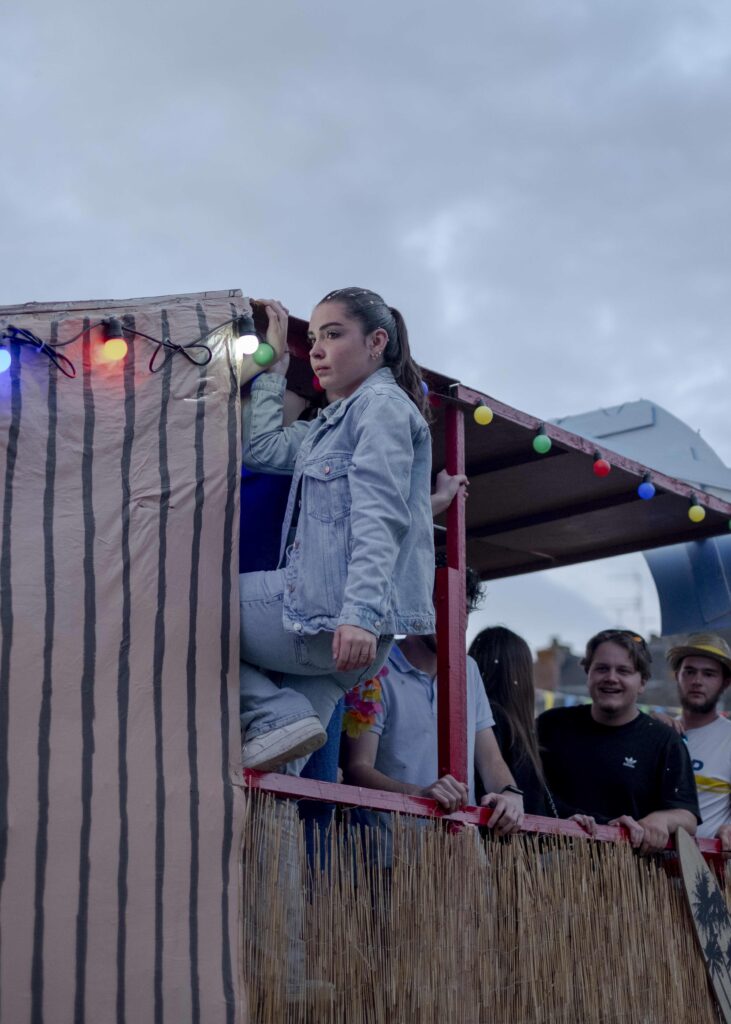 Anaïs Ondet capte Les Filles d’ici à Planches Contact 2025