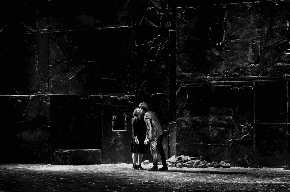 Falaises, le regard de François Passerini sur Baro d’evel au Théâtre de la Cité